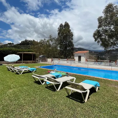 Villa Paradise - Alminares